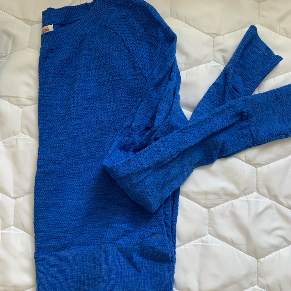 cropped long sleeve top